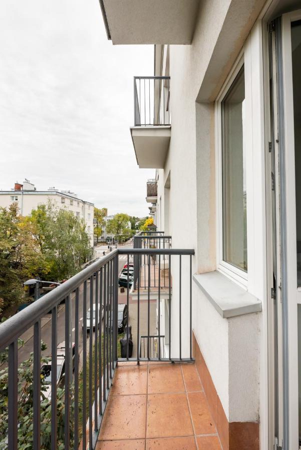 Plac Wilsona Comfy Apartment Varsó Kültér fotó